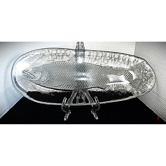 Kosta Boda Crystal Glass Salmon Impressed Fish Design platter 19.5" Scandinavian - Picture 1 of 15